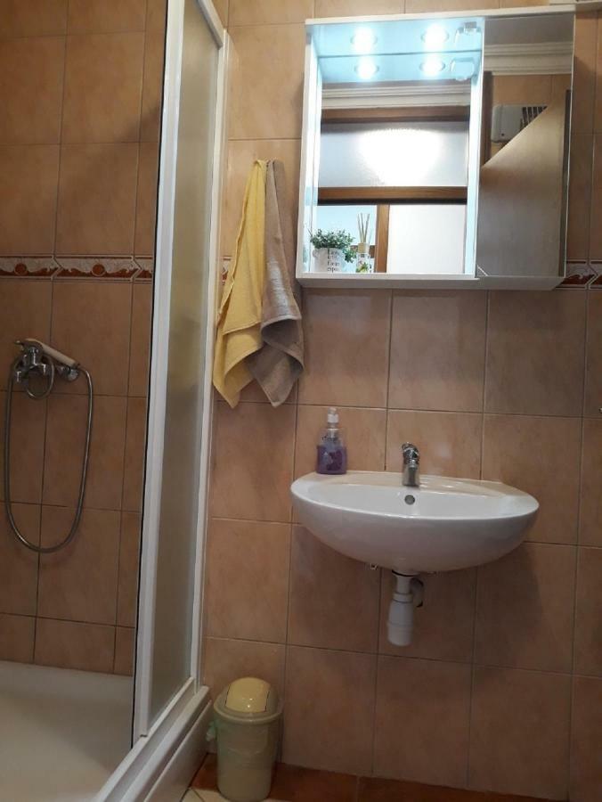 Marina & Luka Appartement Povljana Buitenkant foto